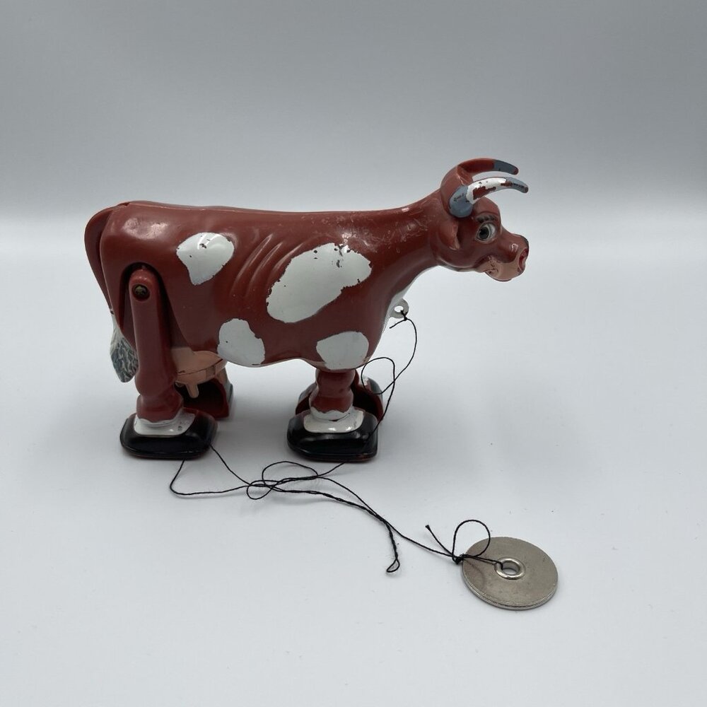 Vintage Marx Milking Cow Walk-A-Way Toy Walking Action Works! - Picture 4 of 16